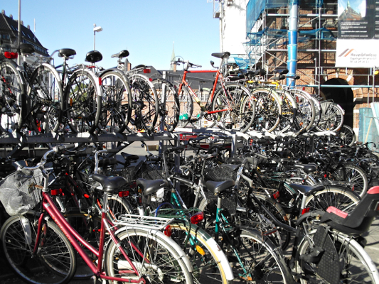 コペンハーゲンの自転車の画像