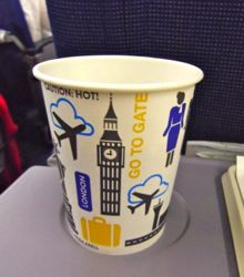 スカンジナビア航空のコーヒーカップ画像
